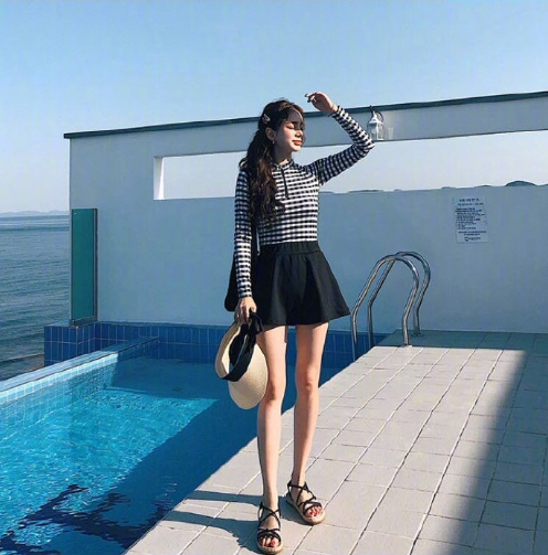 夏季海边美女图片 旅行穿搭Look 5
