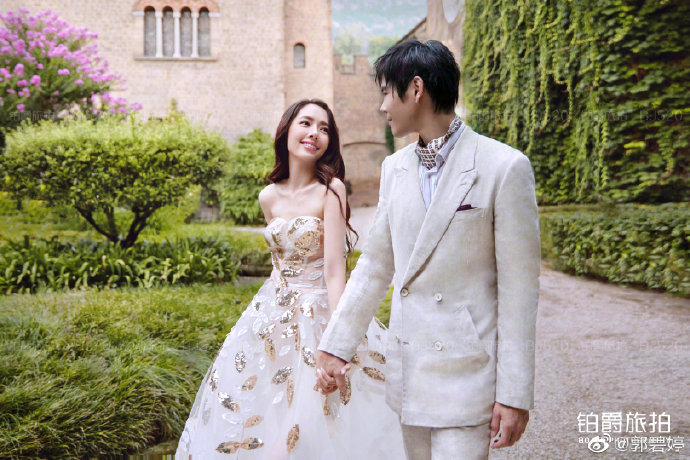 港台明星向佐郭碧婷婚纱照图片 3
