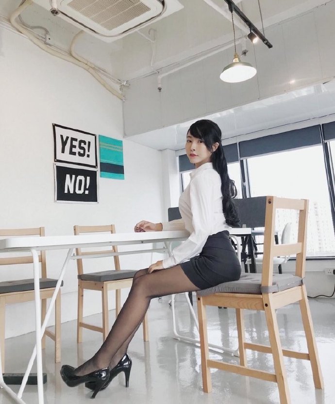 宅男女神级别极品美女自拍照图片 6