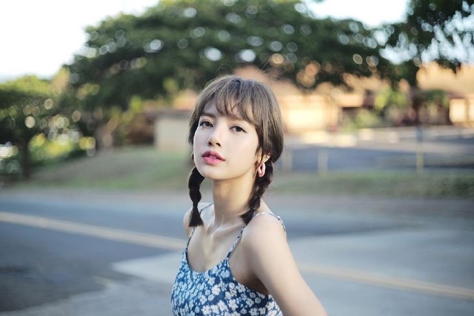 泰国美女lisa小碎花度假图片 7