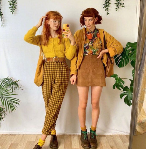 欧美美女图片 姐妹花Liberty & Mathilda复古装图片 6