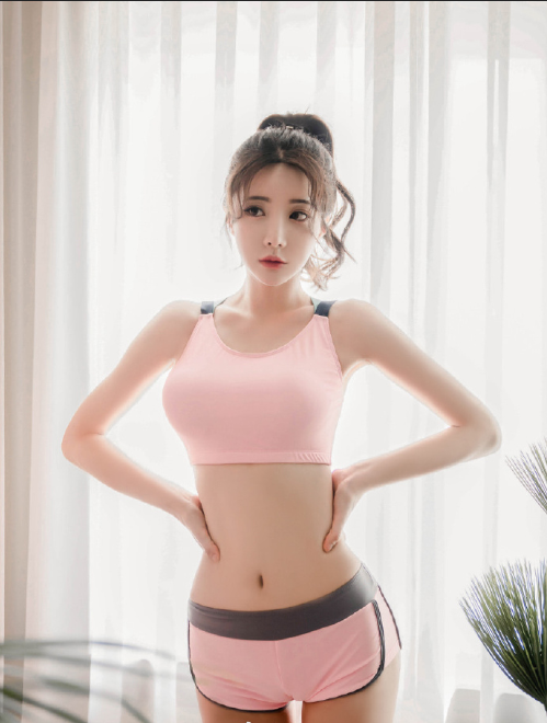粉色泳衣美女图片 人间旺仔小可爱图片 6