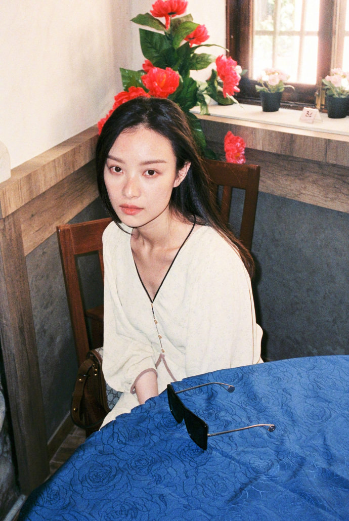 中国美女图片 内地女明星倪妮威尼斯旅行照图片 2