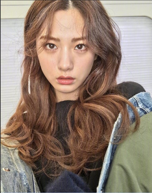 韩国美女图片 大红唇林珍娜图片 5