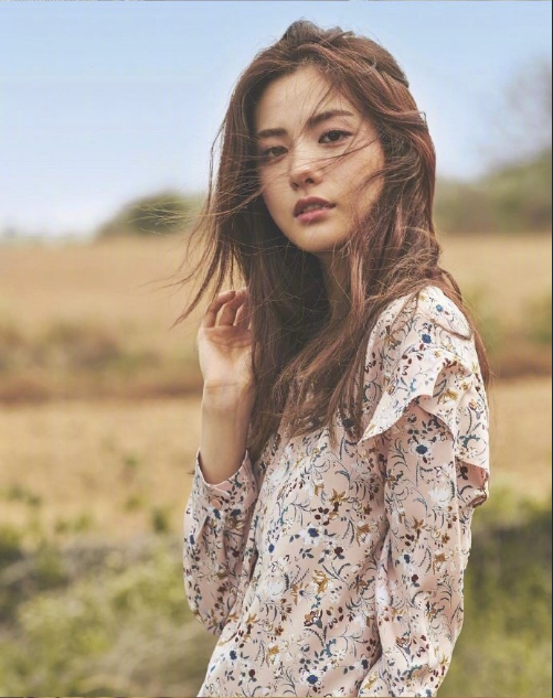 韩国美女图片 大红唇林珍娜图片 6