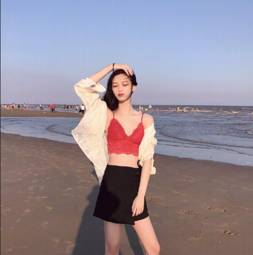 沙滩青春美少女图片 7