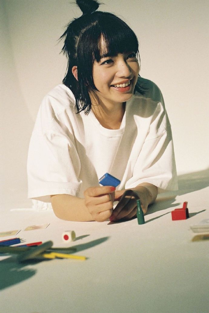 权志龙绯闻女友日本美女模特水原希子和小松菜 4
