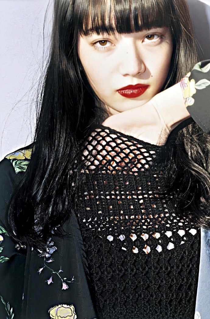 权志龙绯闻女友日本美女模特水原希子和小松菜 5