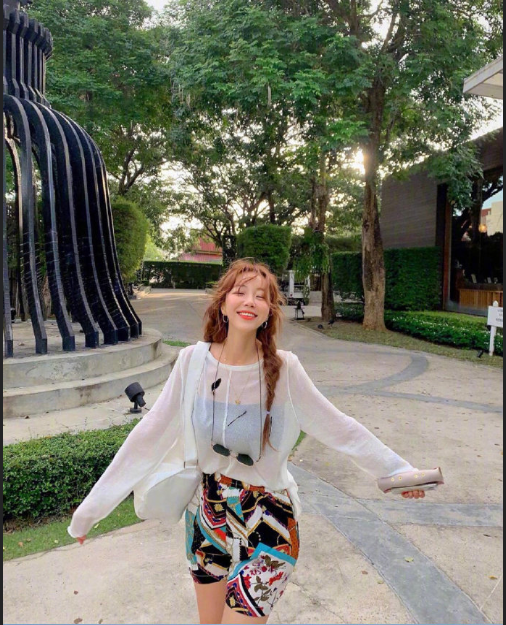 清纯美女图片 小清新美女旅游拍照姿势get 11