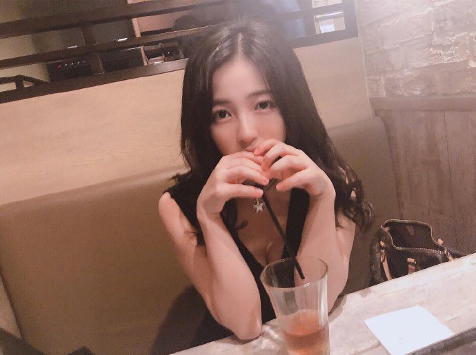 天然呆萌清纯美女图片 3