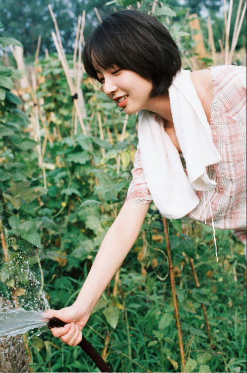 清纯mm美女田园写真图片 5