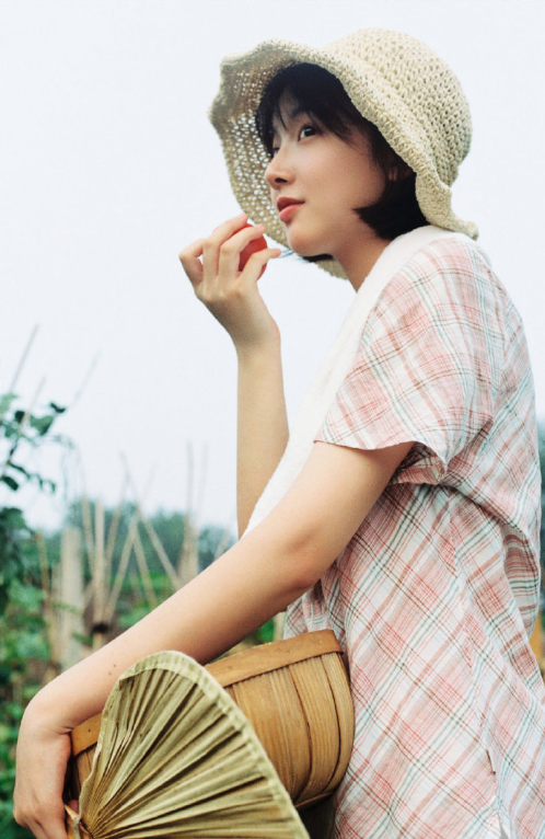清纯mm美女田园写真图片 7