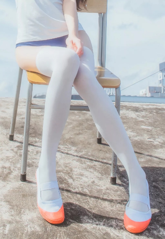 萌萌哒的青春美少女图片 4