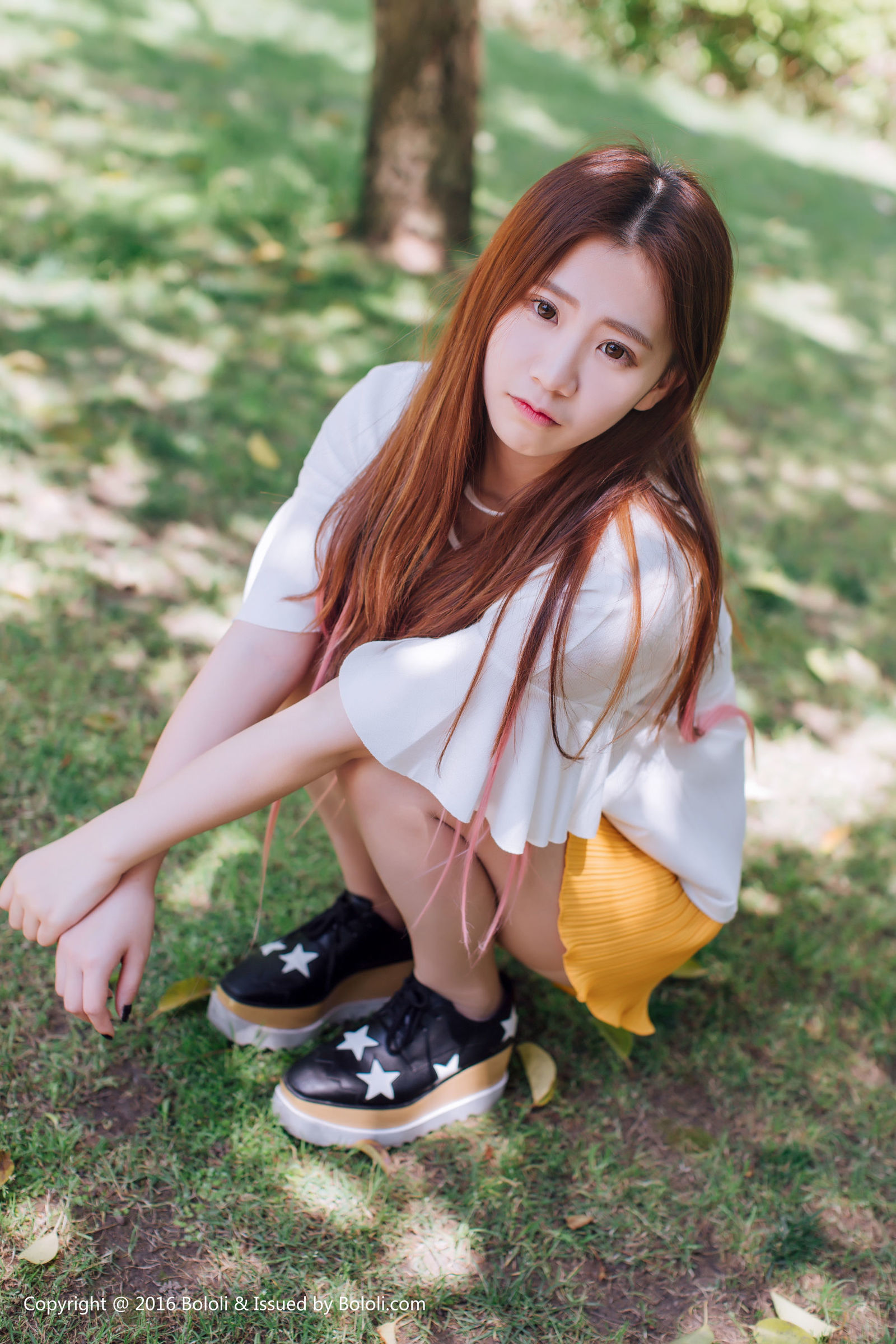 黄色头发青春美女董晨莉图片 5