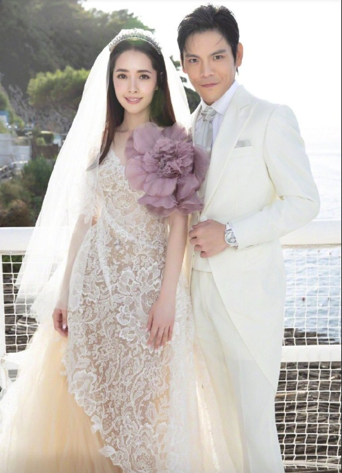 港台明星夫妻向佐郭碧婷婚纱照片 向佐郭碧婷婚
