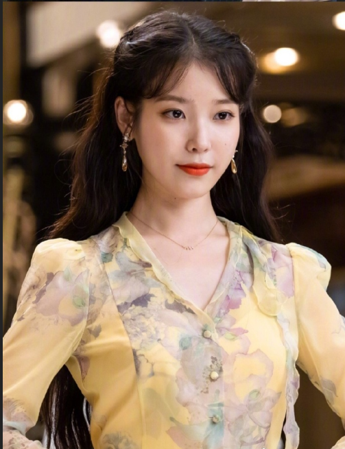 韩国美女图片 女明星李智恩《德鲁纳酒店》复古 2