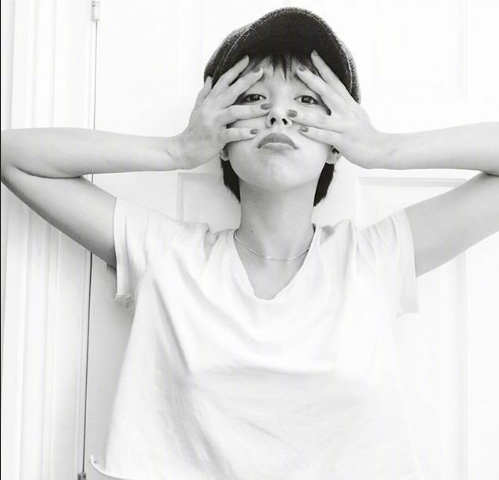 混血美女平面模特Mala Morgan黑白复古图片 3