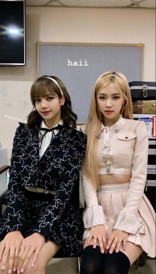 韩国女团BLACKPIN成员Lisa x ros&eacute;朴彩英姐妹图片