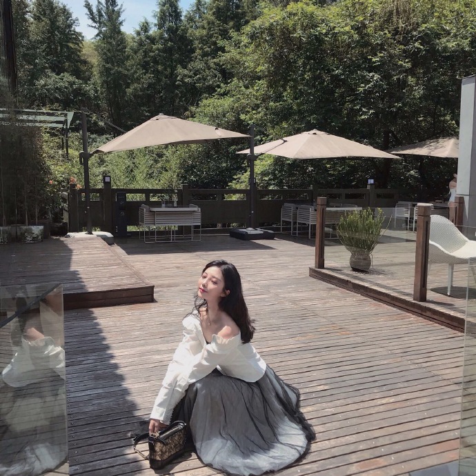鹅蛋脸美女自拍照图片 小家碧玉 7