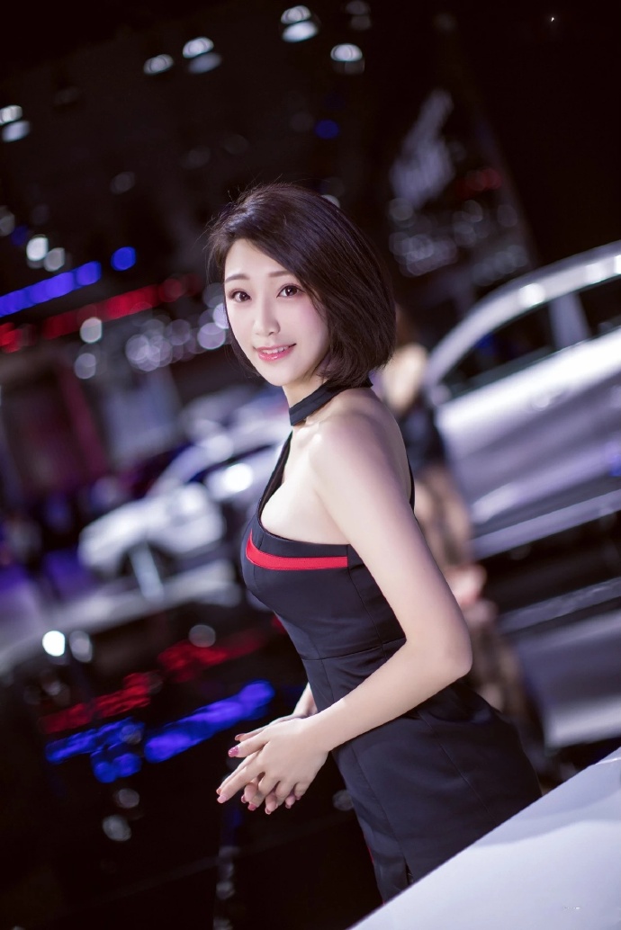 清纯mm美女车模图片 2
