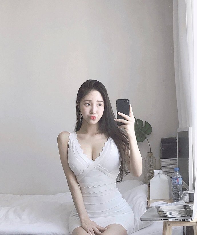 男人喜欢女人羡慕的小蛮腰自拍mm美女图片 5