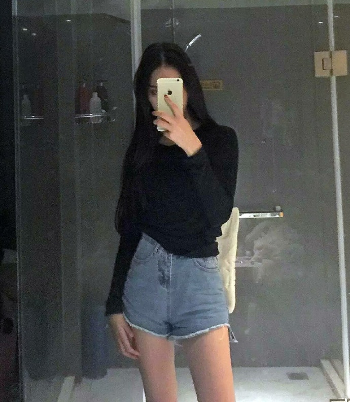挡不住的大长腿美女图片 6