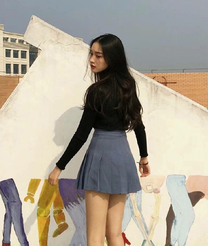 挡不住的大长腿美女图片 8