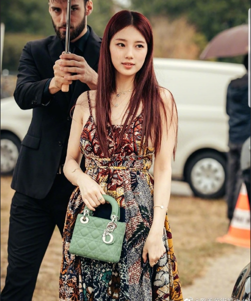 韩国美女图片 裴秀智Suzy时装周图片 9