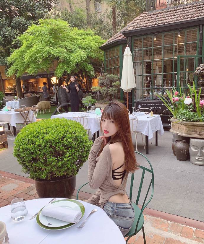 成熟美女自拍照图片 妖娆多姿如春风化雨 3