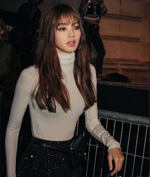 泰国美女图片 韩国明星美女lisa巴黎时装周图片 5