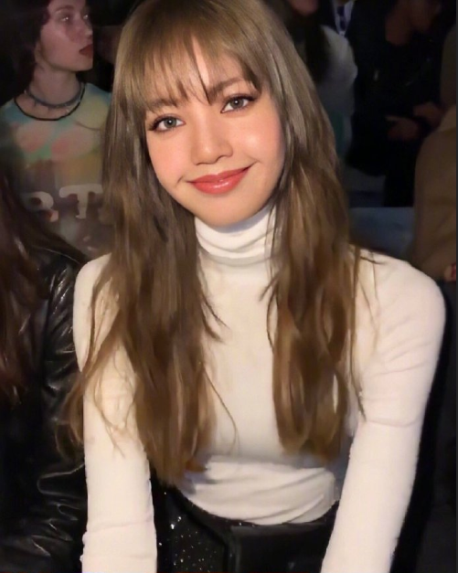 泰国美女图片 韩国明星美女lisa巴黎时装周图片 12