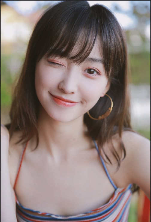 粉嫩小妹子图片 大眼妹子图片