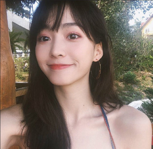 粉嫩小妹子图片 大眼妹子图片 6