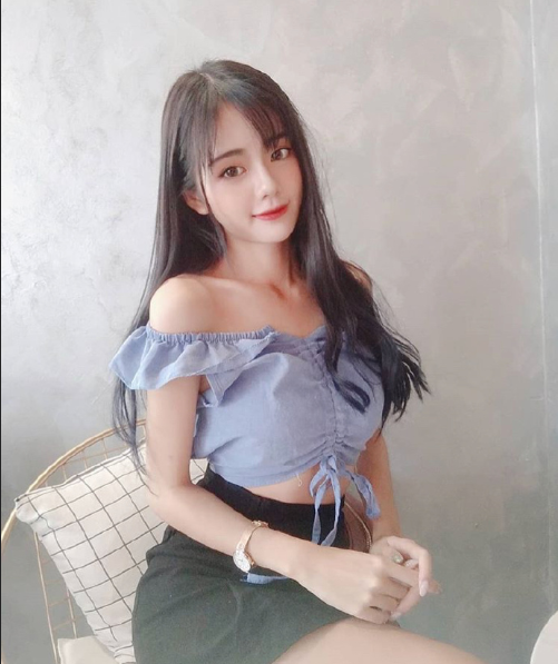 甜甜的甜美少女图片 甜美女孩图片 4
