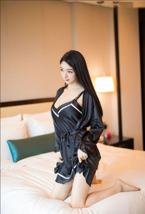 性感睡衣美女图片 帮mm解脱睡衣图片 6