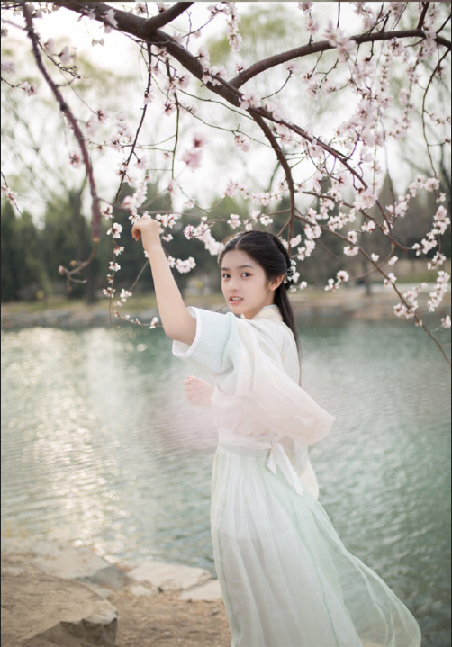 00后美女图片 古装美人赵蕴卓图片 6