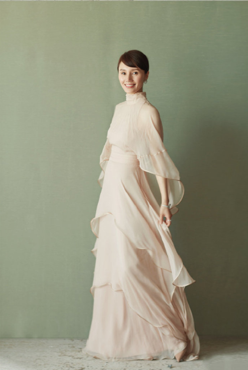 中国美女图片 明星美女袁泉粉色纱裙气质写真图 2