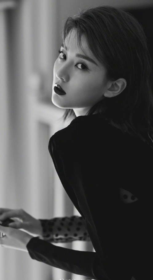 上海美女明星乔欣出席Balmain 2020春夏秀场 5