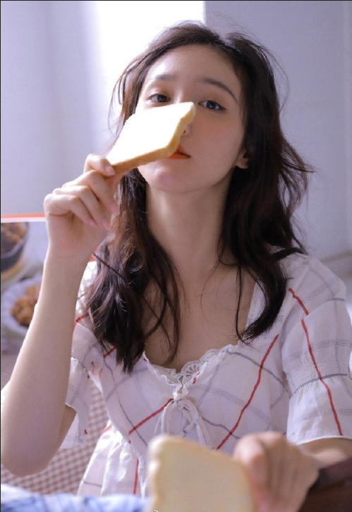 高颜值养眼美女图片 甜美阳光私房照唯美写真 6