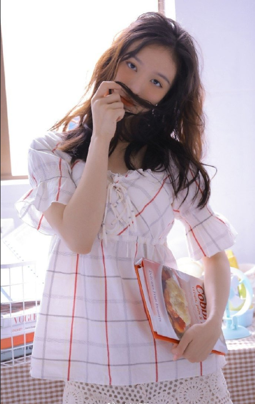 高颜值养眼美女图片 甜美阳光私房照唯美写真 9