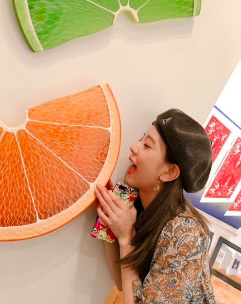 95后韩国美女图片 女歌手金智秀图片 4