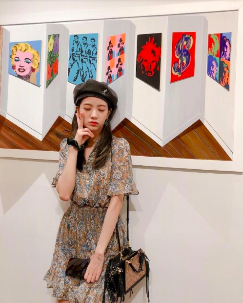 95后韩国美女图片 女歌手金智秀图片 6