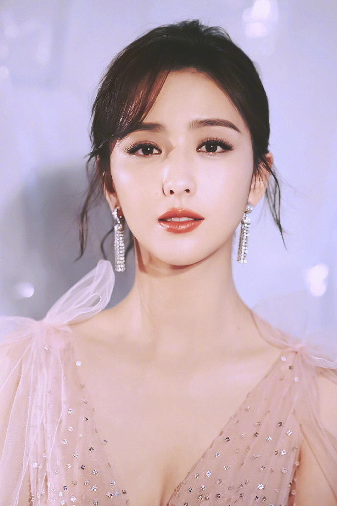 新疆美女图片 仙女在人间辣妈佟丽娅图片 4