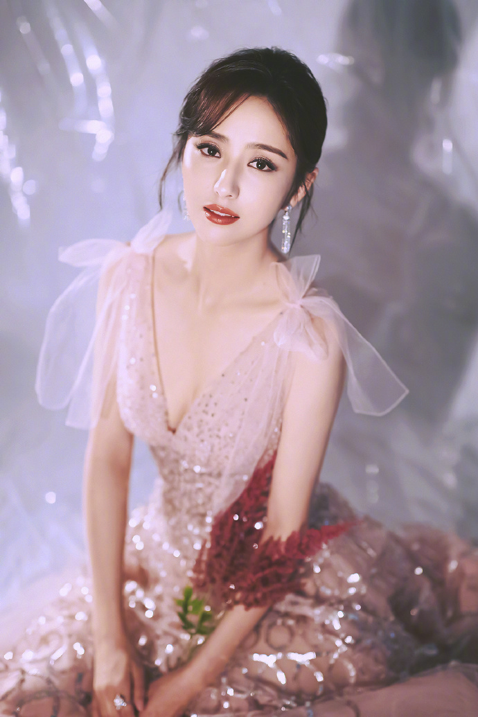 新疆美女图片 仙女在人间辣妈佟丽娅图片 6