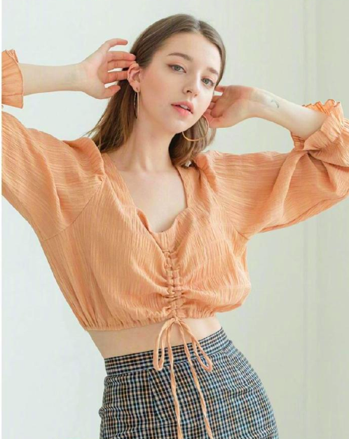俄罗斯美女图片 96年的俄罗斯麻豆Angelina Danilov 9