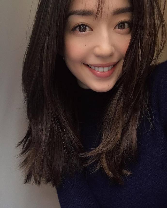 日本美女模特图片 日本女星松岛花美图 2