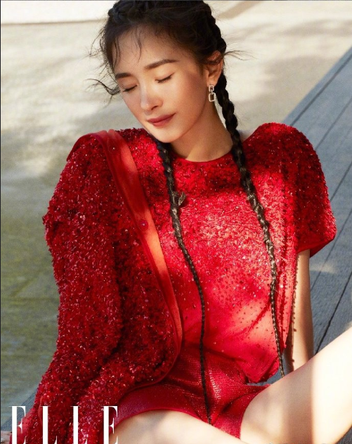 中国美女图片 明星少女妈杨幂《ELLE》俏皮长裙与 6