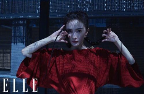 中国美女图片 明星少女妈杨幂《ELLE》俏皮长裙与 8