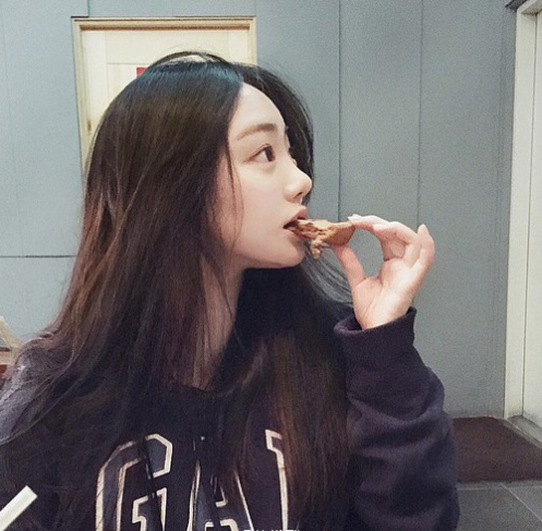 中长发发型清纯女孩图片 清纯美女图片 5