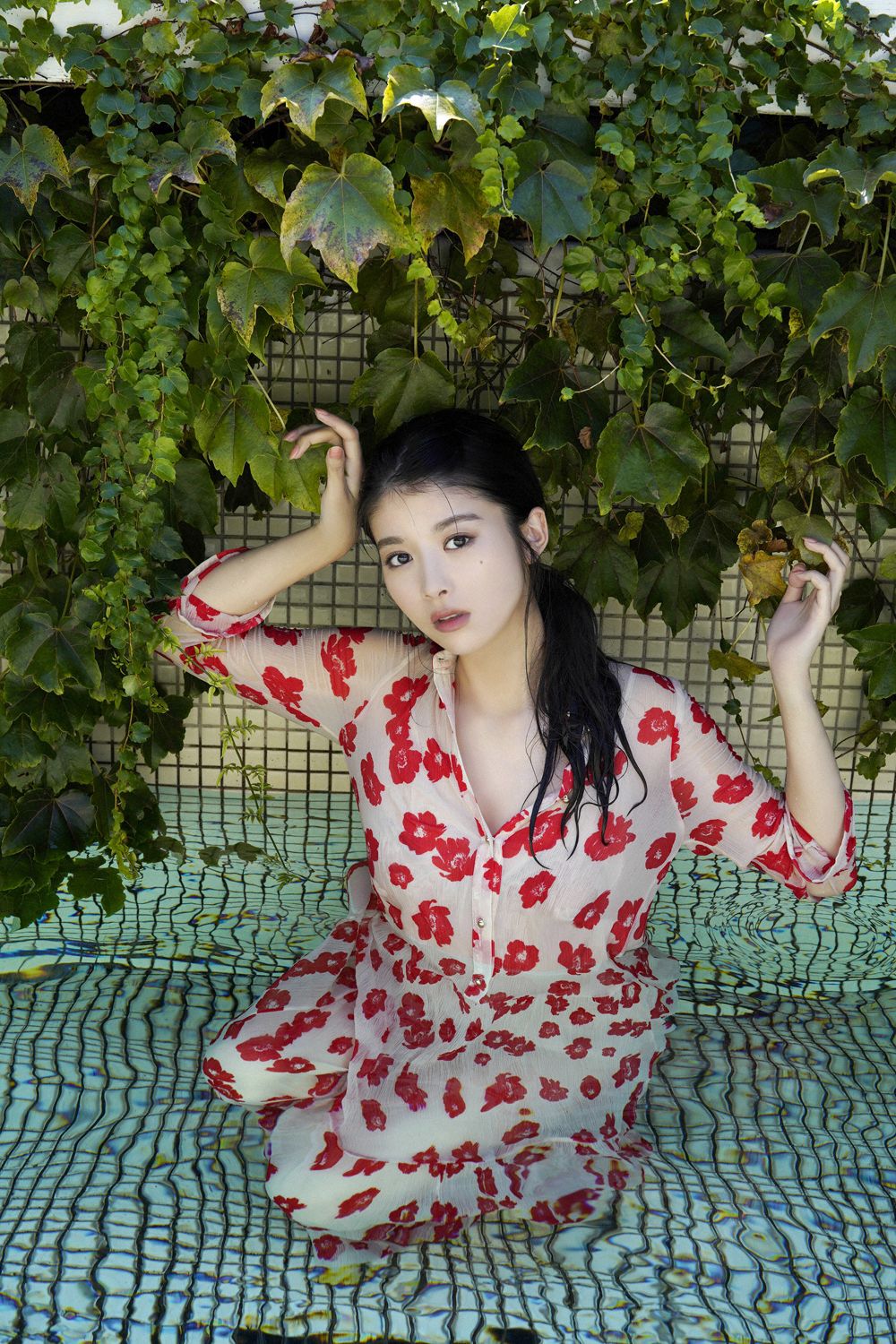 日本写真集美女模特马场富美加洗澡图片 3